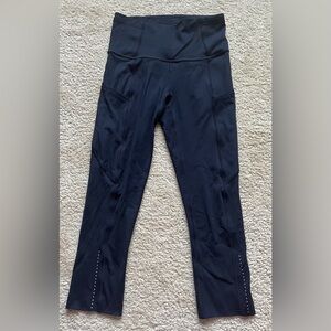 Lululemon size 2 black Fast Free Capri leggings